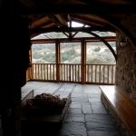 Manual gondola winch