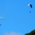 Para-sailing over the cliffs
