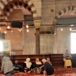 Chillin in the mosque